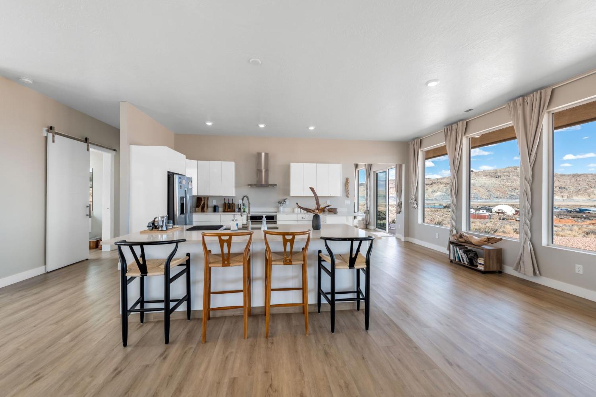 Page Arizona Border Town- Crimson Suite, Desert Canyon Getaway With Views Big Water Exterior photo