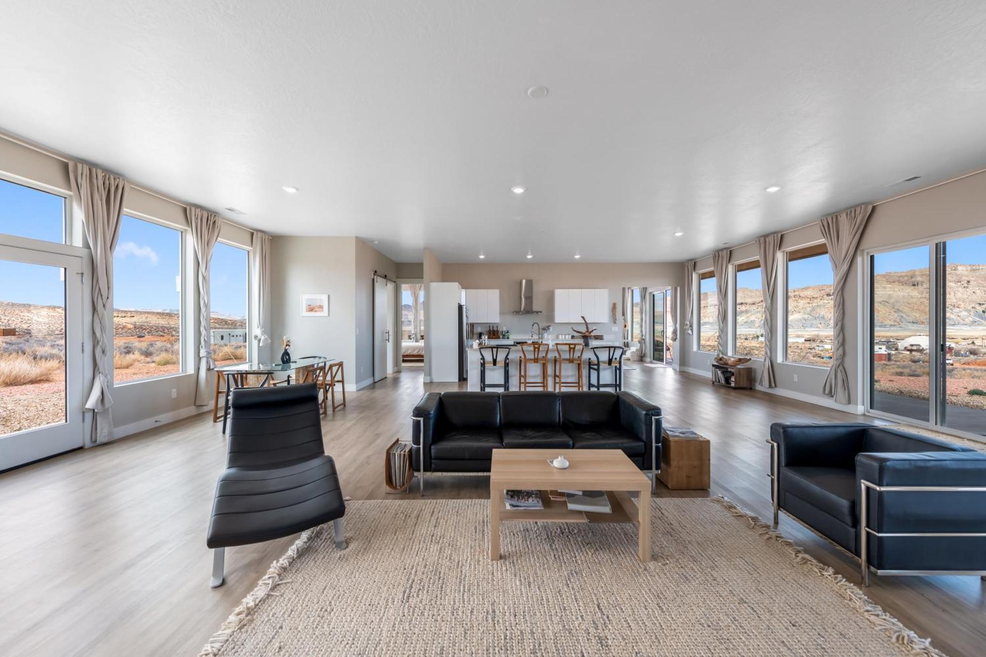Page Arizona Border Town- Crimson Suite, Desert Canyon Getaway With Views Big Water Exterior photo