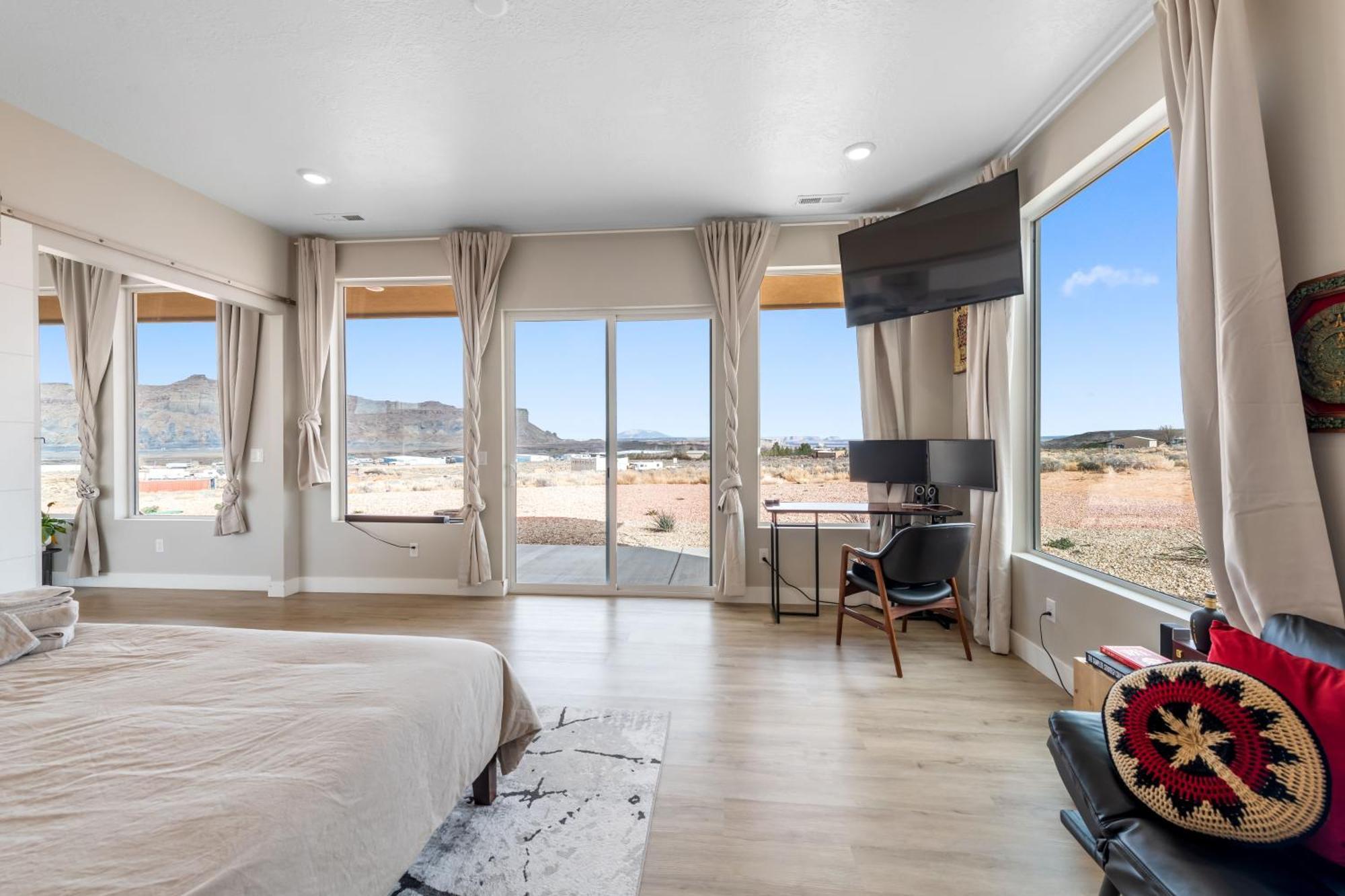 Page Arizona Border Town- Crimson Suite, Desert Canyon Getaway With Views Big Water Exterior photo